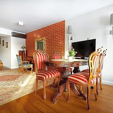 Komturia Old Town By Fahrenheit Aparthotel 4*