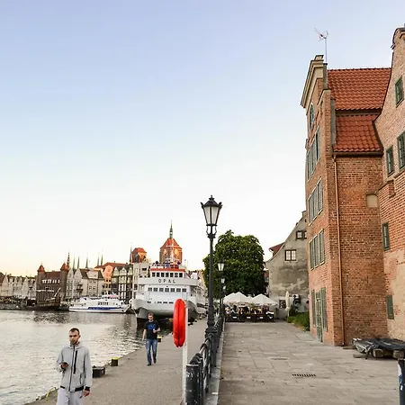 Hotel apartamentowy Komturia Old Town By Fahrenheit 3*