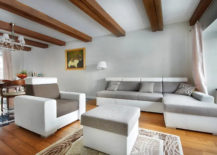 Komturia Old Town By Fahrenheit Aparthotel