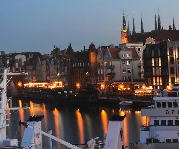 Komturia Old Town By Fahrenheit Aparthotel