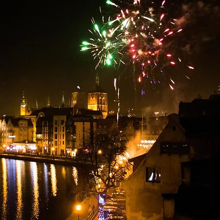 Apartmanhotel Komturia Old Town By Fahrenheit 4*