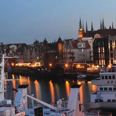 Komturia Old Town By Fahrenheit Apartmanhotel